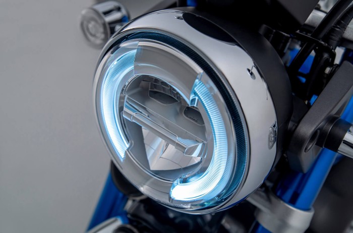 Round Chrome LED Headlight Round Chrome LED Headlight